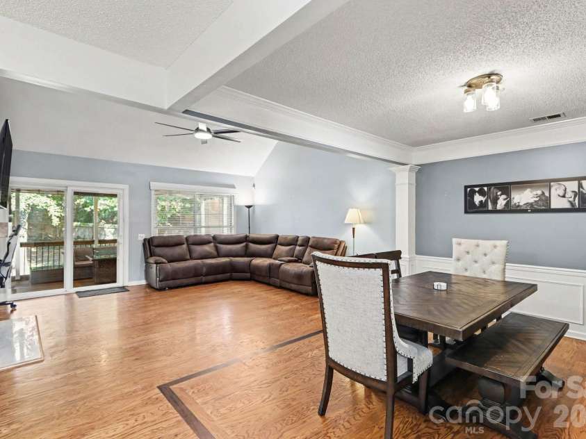 5912 Downfield Wood Drive, Charlotte, NC 28269.  MLS# CAR4406074, YatesRealty ID 39493. 