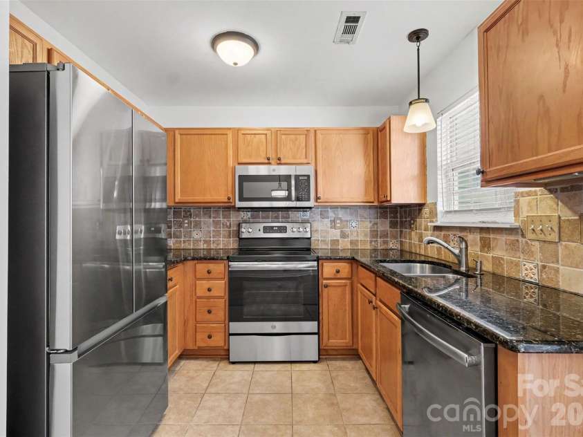 14315 Tranters Creek Lane, Charlotte, NC 28273.  MLS# CAR4401065, YatesRealty ID 39496. 