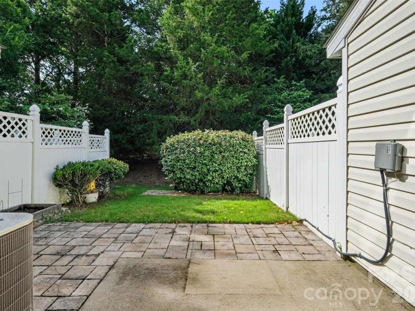 14315 Tranters Creek Lane, Charlotte, NC 28273.  MLS# CAR4401065, YatesRealty ID 39496. 