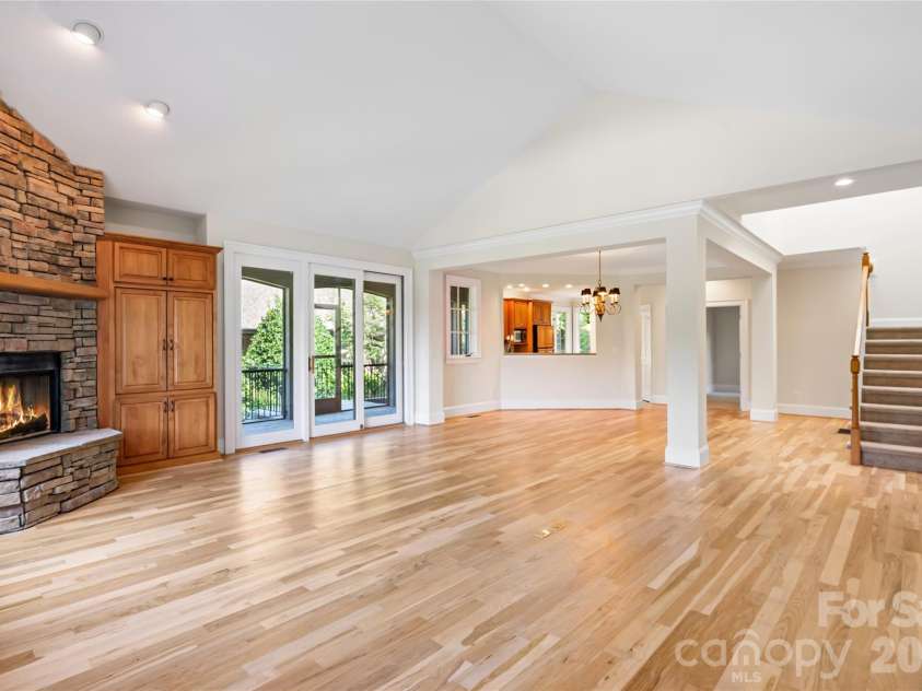 38 Jasmine Lane, Brevard, NC 28712.  MLS# CAR4406909, YatesRealty ID 39497. 