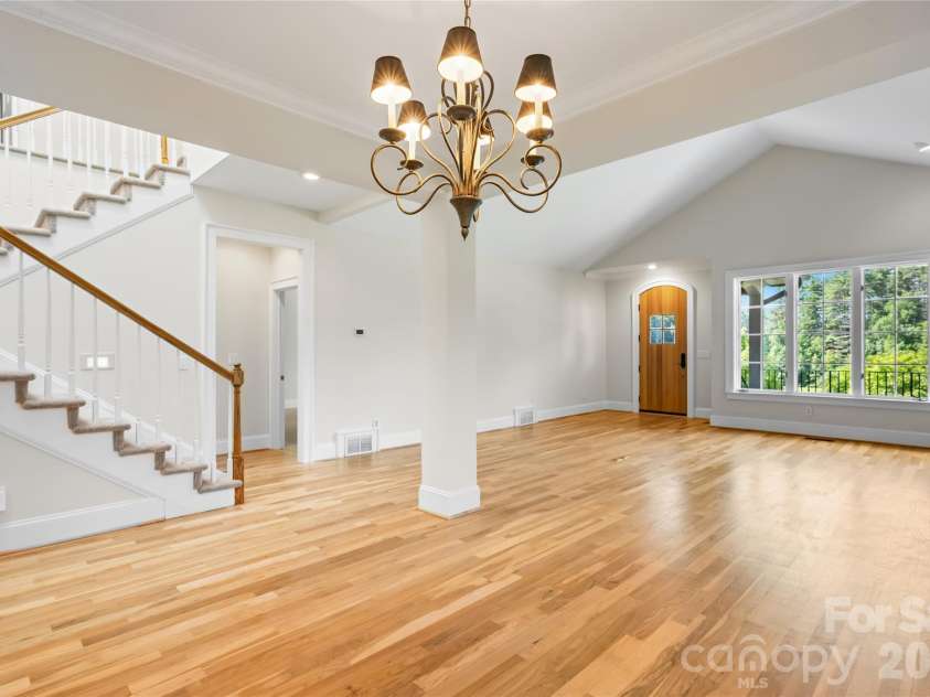 38 Jasmine Lane, Brevard, NC 28712.  MLS# CAR4406909, YatesRealty ID 39497. 