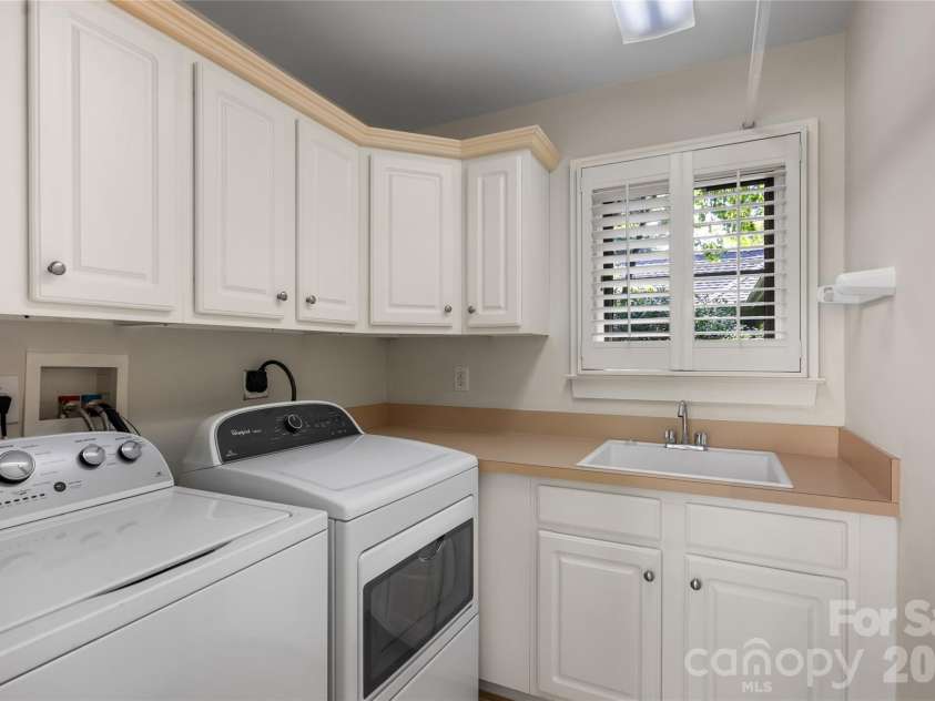 38 Jasmine Lane, Brevard, NC 28712.  MLS# CAR4406909, YatesRealty ID 39497. 