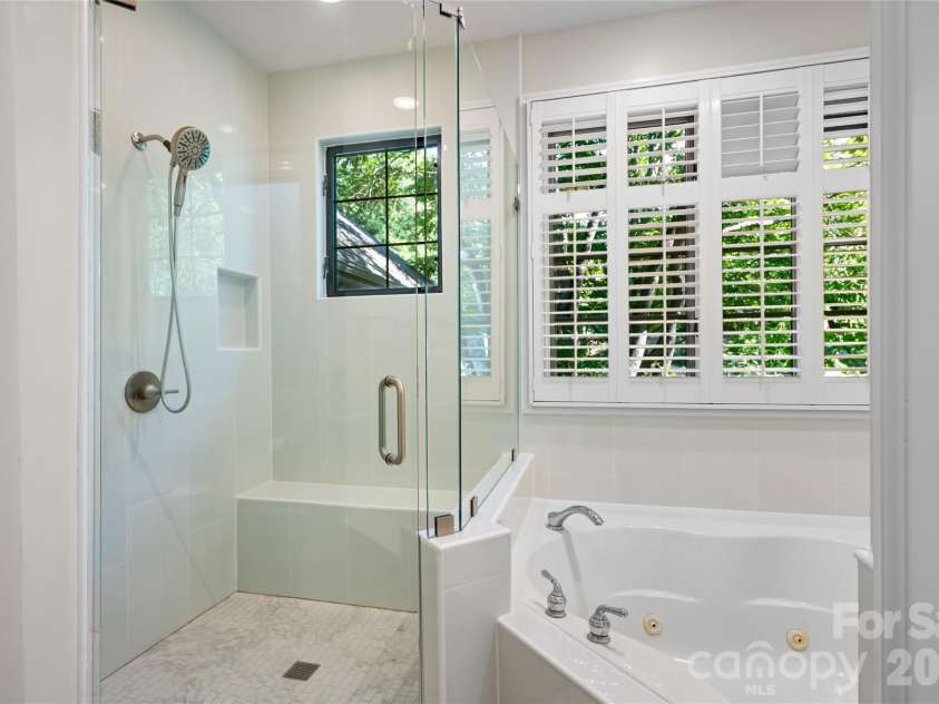 38 Jasmine Lane, Brevard, NC 28712.  MLS# CAR4406909, YatesRealty ID 39497. 