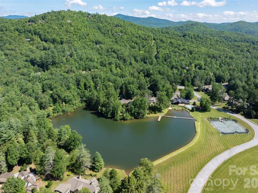 38 Jasmine Lane, Brevard, NC 28712.  MLS# CAR4406909, YatesRealty ID 39497. 