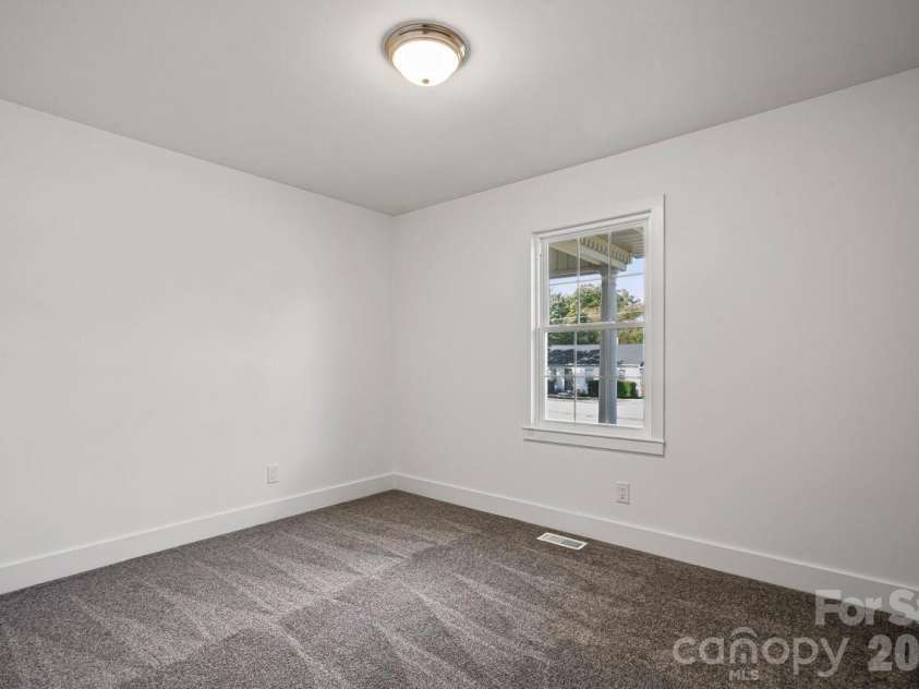 520 Wright Avenue, Kannapolis, NC 28083.  MLS# CAR4406912, YatesRealty ID 39498. 3rd Bedroom