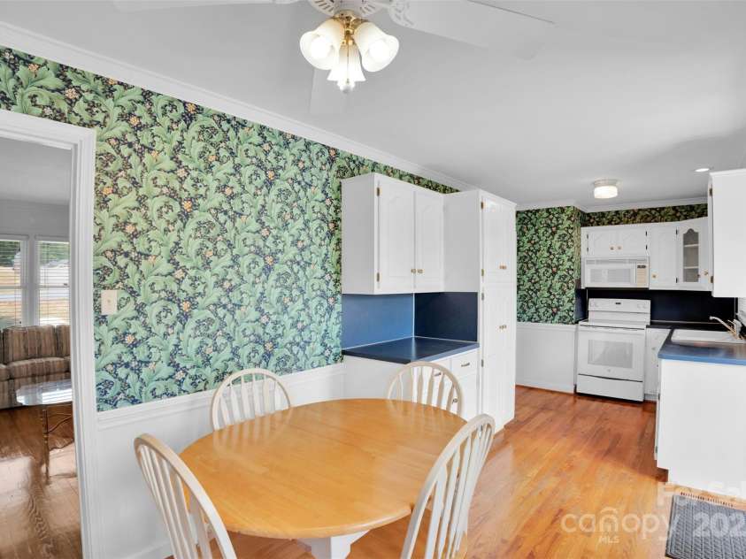 150 Wilson Street, Chester, SC 29706.  MLS# CAR4287681, YatesRealty ID 395. 