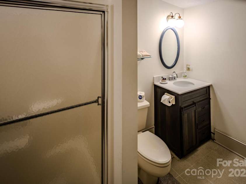 4584 & 4582 NC Highway 194 None, Banner Elk, NC 28604.  MLS# CAR4269014, YatesRealty ID 395. Taylor House Inn - 2nd Level Suite 3