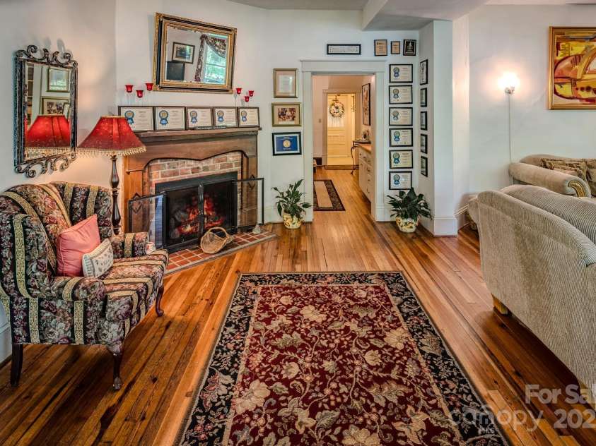 4584 & 4582 NC Highway 194 None, Banner Elk, NC 28604.  MLS# CAR4269014, YatesRealty ID 395. Taylor House Inn - Main Level Entry