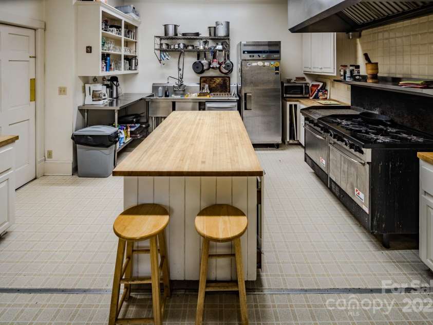 4584 & 4582 NC Highway 194 None, Banner Elk, NC 28604.  MLS# CAR4269014, YatesRealty ID 395. Taylor House Inn - Main Level Kitchen