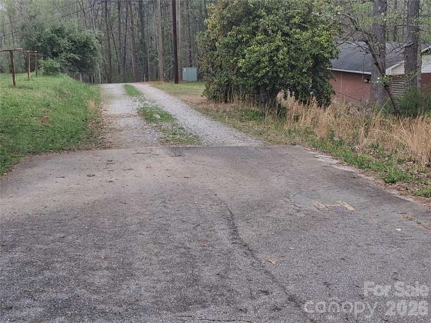 2312 Magnolia Place, Morganton, NC 28655.  MLS# CAR4336735, YatesRealty ID 3950. 