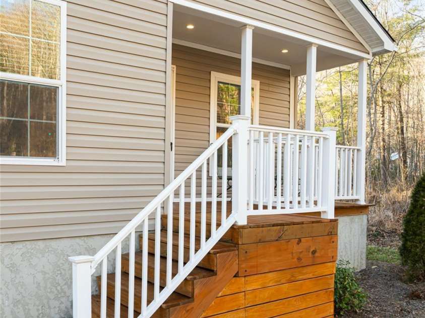 321 Flat Creek Road, Black Mountain, NC 28711.  MLS# CAR4341031, YatesRealty ID 3950. 