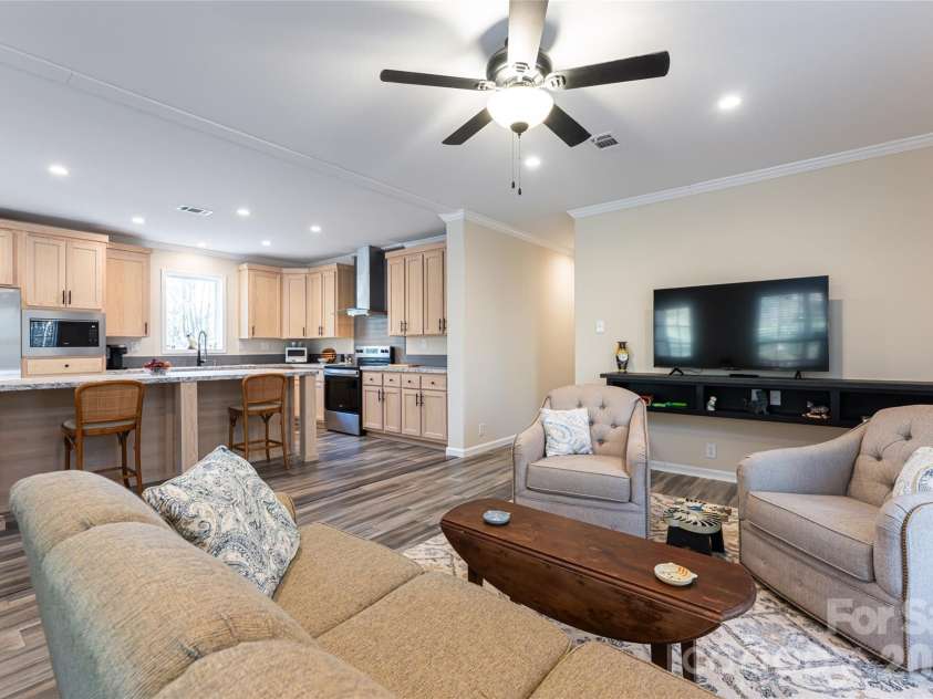 321 Flat Creek Road, Black Mountain, NC 28711.  MLS# CAR4341031, YatesRealty ID 3950. 