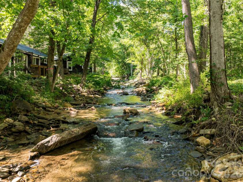 321 Flat Creek Road, Black Mountain, NC 28711.  MLS# CAR4341031, YatesRealty ID 3950. 