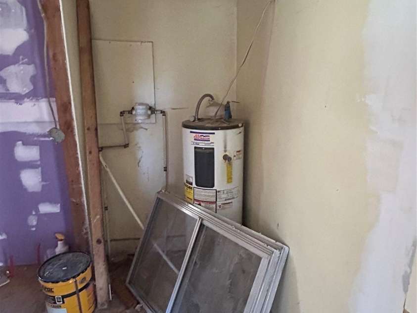 561 Deyton Road, Bakersville, NC 28705.  MLS# CAR4117463, YatesRealty ID 3950. 