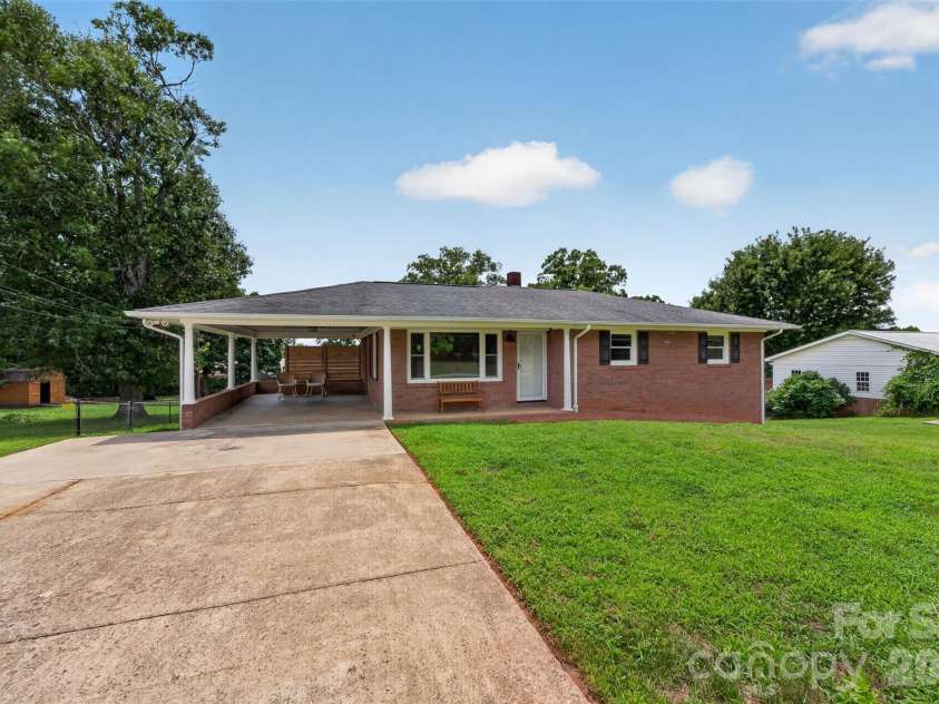 2671 Terrace Drive, Granite Falls, NC 28630.  MLS# CAR4401742, YatesRealty ID 39501. 