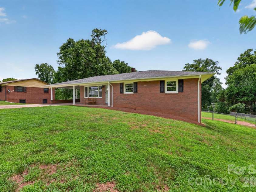 2671 Terrace Drive, Granite Falls, NC 28630.  MLS# CAR4401742, YatesRealty ID 39501. 