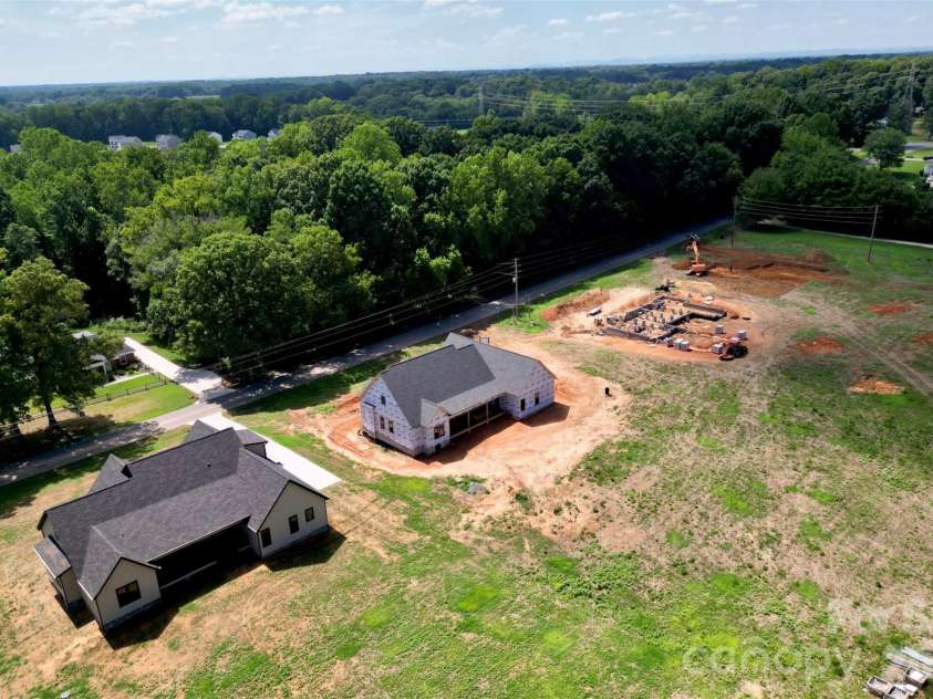 355 New Salem Road, Statesville, NC 28625.  MLS# CAR4405146, YatesRealty ID 39502. 