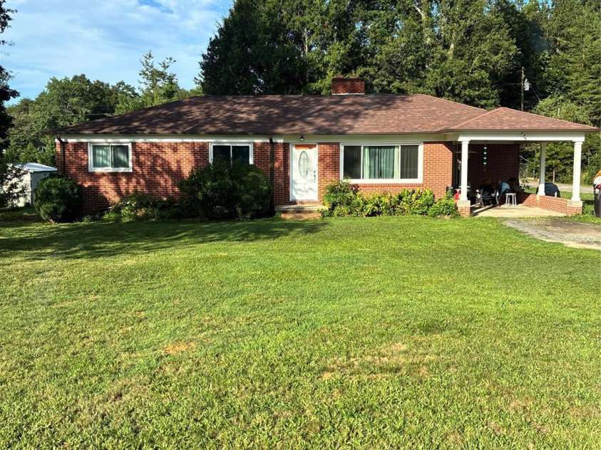 5378 Highway 27 Highway, Iron Station, NC 28080.  MLS# CAR4406732, YatesRealty ID 39503. 
