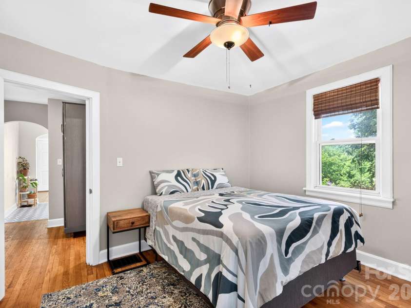 72 Ivanhoe Avenue, Asheville, NC 28806.  MLS# CAR4398114, YatesRealty ID 39504. Bedroom 2