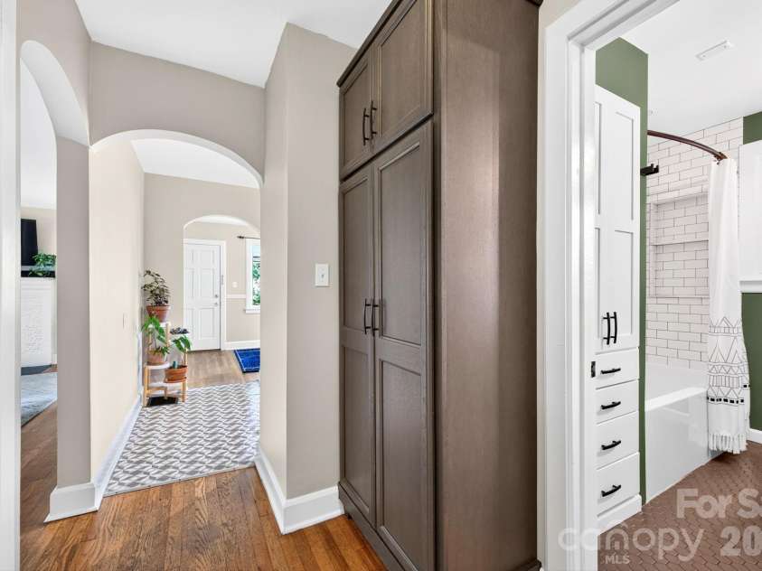 72 Ivanhoe Avenue, Asheville, NC 28806.  MLS# CAR4398114, YatesRealty ID 39504. Custom hallway cabinet 2020