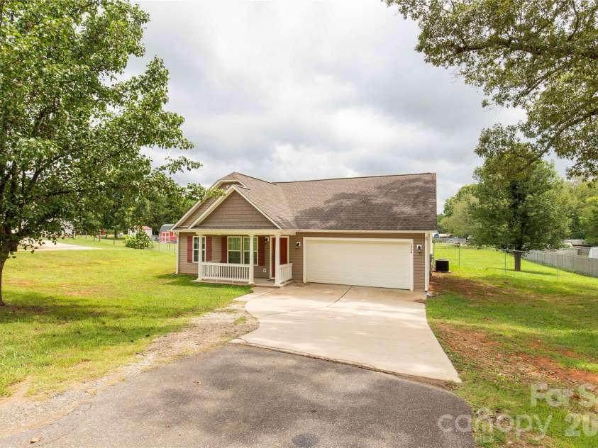 1254 Holland Road, Rock Hill, SC 29732.  MLS# CAR4405830, YatesRealty ID 39506. 
