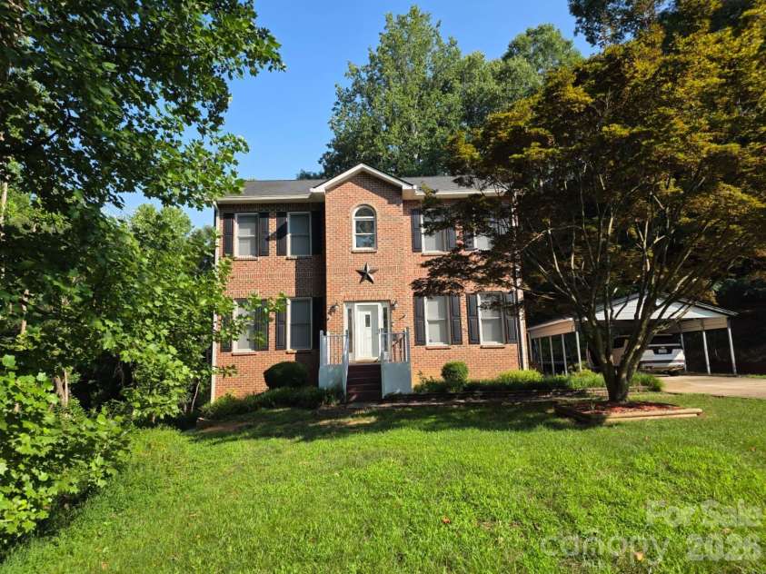 919 Danbrook Circle, Lincolnton, NC 28092.  MLS# CAR4405410, YatesRealty ID 39507. 