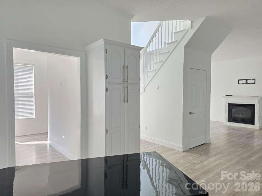 919 Danbrook Circle, Lincolnton, NC 28092.  MLS# CAR4405410, YatesRealty ID 39507. 