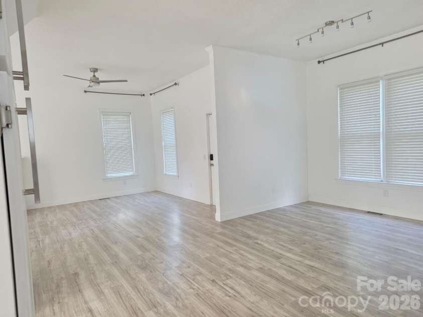 919 Danbrook Circle, Lincolnton, NC 28092.  MLS# CAR4405410, YatesRealty ID 39507. 