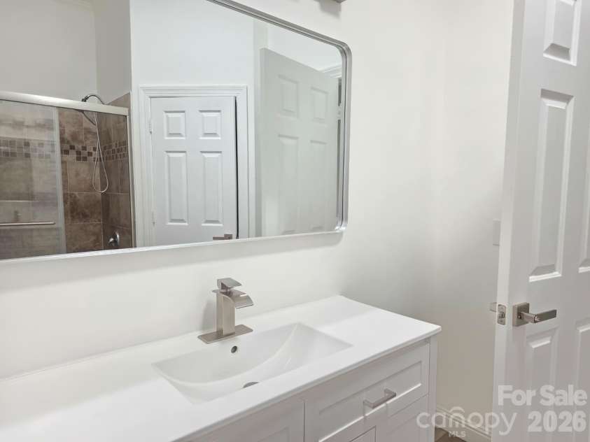919 Danbrook Circle, Lincolnton, NC 28092.  MLS# CAR4405410, YatesRealty ID 39507. 