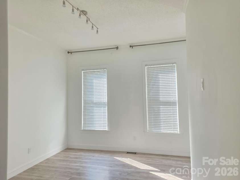 919 Danbrook Circle, Lincolnton, NC 28092.  MLS# CAR4405410, YatesRealty ID 39507. 