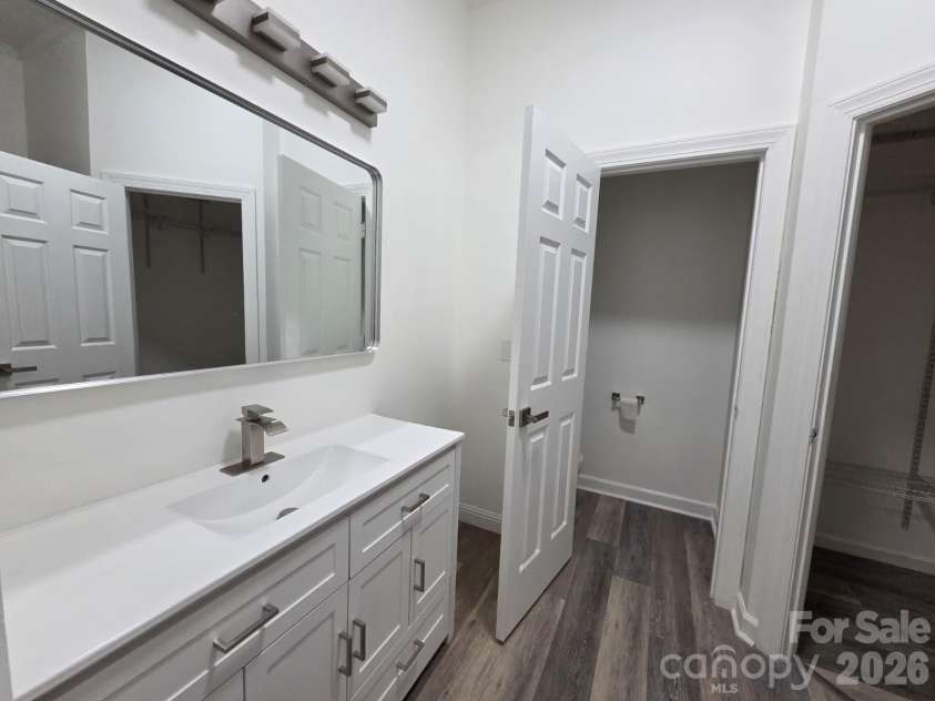 919 Danbrook Circle, Lincolnton, NC 28092.  MLS# CAR4405410, YatesRealty ID 39507. 