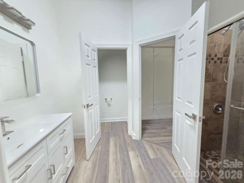 919 Danbrook Circle, Lincolnton, NC 28092.  MLS# CAR4405410, YatesRealty ID 39507. 