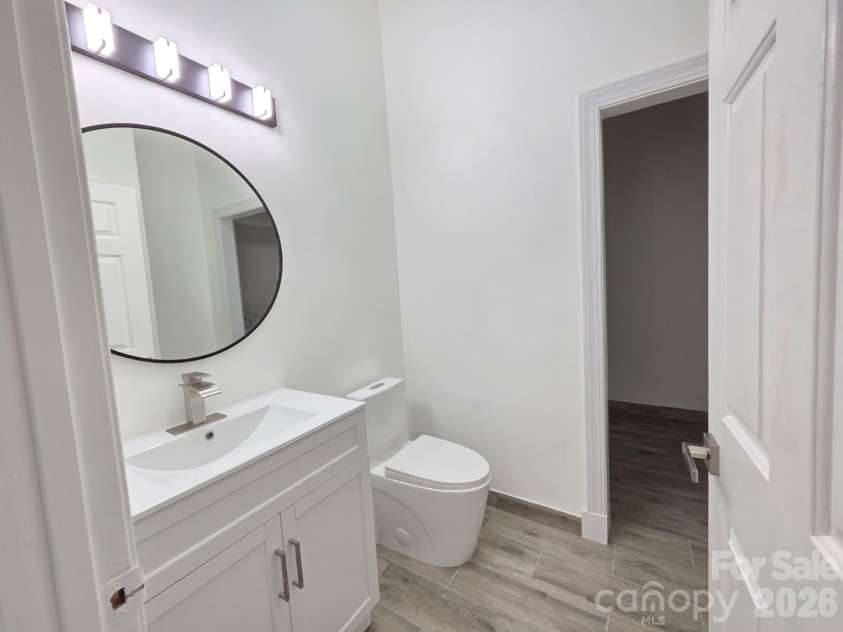 919 Danbrook Circle, Lincolnton, NC 28092.  MLS# CAR4405410, YatesRealty ID 39507. 