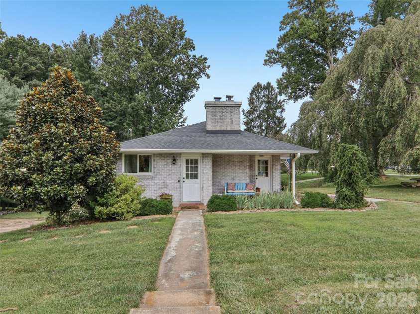 851 Sand Hill Road, Asheville, NC 28806.  MLS# CAR4406866, YatesRealty ID 39508. 