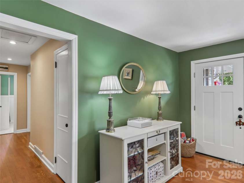 851 Sand Hill Road, Asheville, NC 28806.  MLS# CAR4406866, YatesRealty ID 39508. 