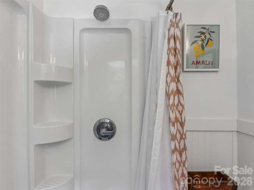 851 Sand Hill Road, Asheville, NC 28806.  MLS# CAR4406866, YatesRealty ID 39508. 