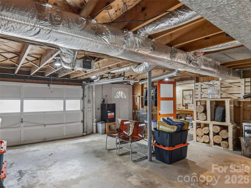 851 Sand Hill Road, Asheville, NC 28806.  MLS# CAR4406866, YatesRealty ID 39508. 