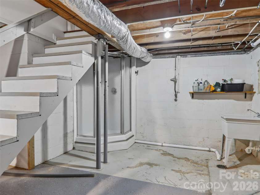 851 Sand Hill Road, Asheville, NC 28806.  MLS# CAR4406866, YatesRealty ID 39508. Full Shower in basement