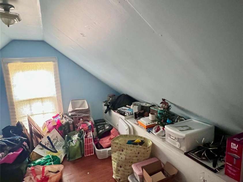 1716 3rd Street, Hickory, NC 28601.  MLS# CAR4201925, YatesRealty ID 3951. 