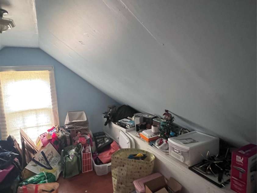 1716 3rd Street, Hickory, NC 28601.  MLS# CAR4201925, YatesRealty ID 3951. 