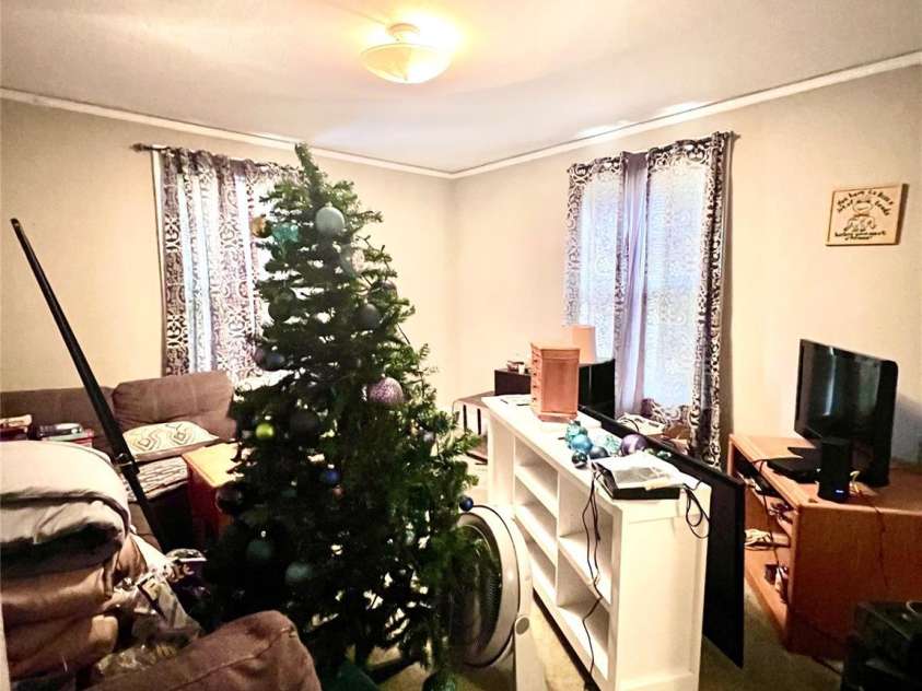 1716 3rd Street, Hickory, NC 28601.  MLS# CAR4201925, YatesRealty ID 3951. Main level bedroom