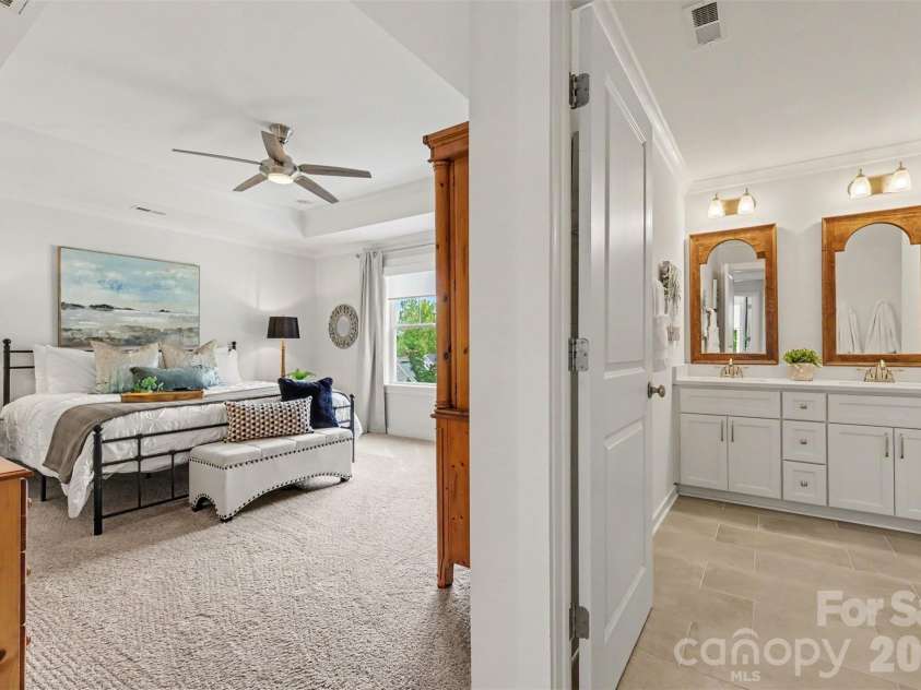 517 Brevard Street, Waxhaw, NC 28173.  MLS# CAR4403950, YatesRealty ID 39510. 
