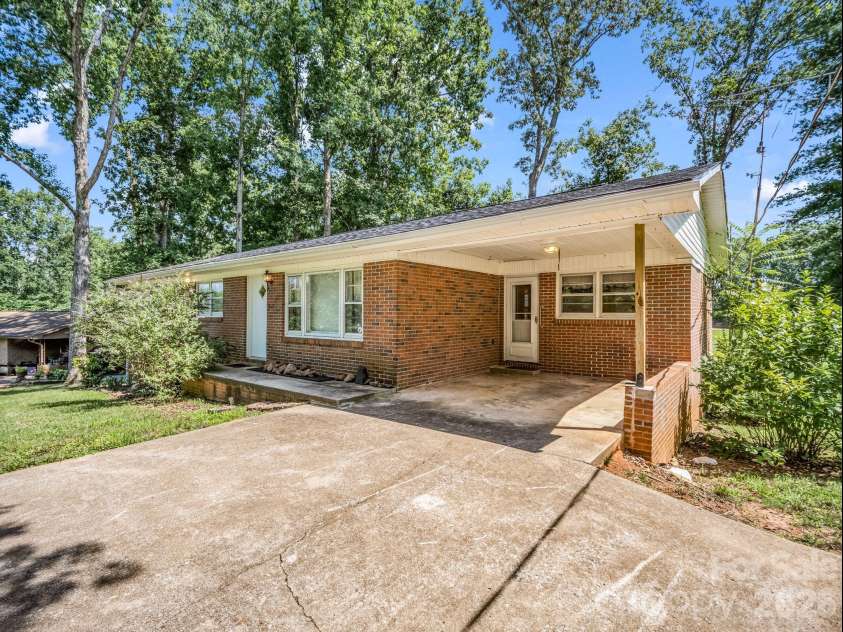 385 Eastview Drive, Bostic, NC 28018.  MLS# CAR4405034, YatesRealty ID 39514. 