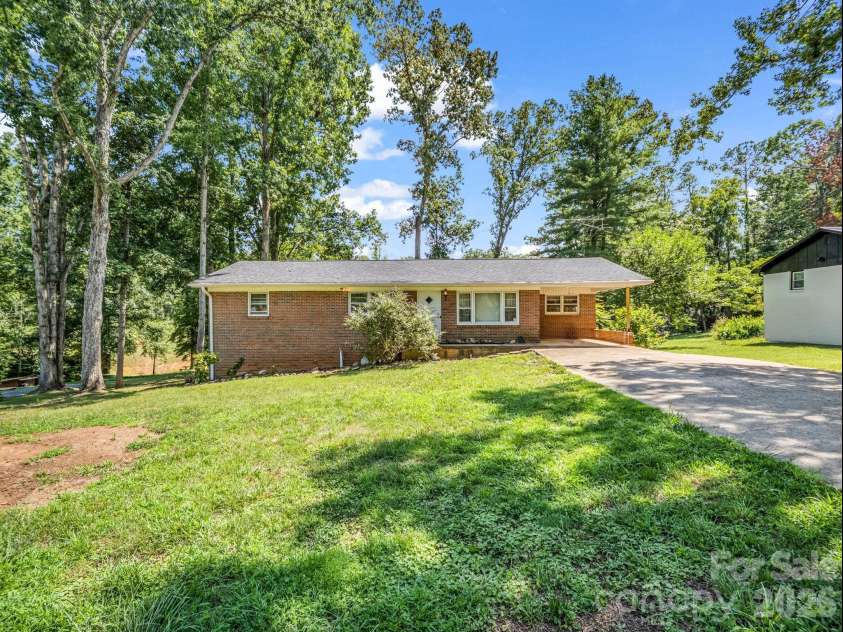 385 Eastview Drive, Bostic, NC 28018.  MLS# CAR4405034, YatesRealty ID 39514. 
