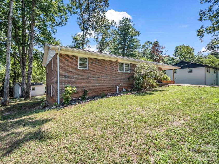 385 Eastview Drive, Bostic, NC 28018.  MLS# CAR4405034, YatesRealty ID 39514. 