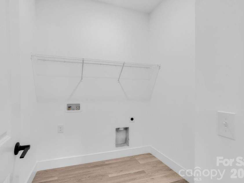 502 Pine Street, Cherryville, NC 28021.  MLS# CAR4406767, YatesRealty ID 39515. 