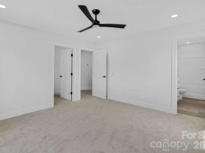 502 Pine Street, Cherryville, NC 28021.  MLS# CAR4406767, YatesRealty ID 39515. 