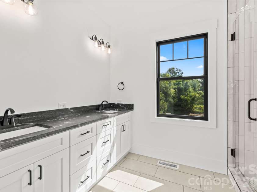 18 Martha Kate Drive, Hendersonville, NC 28792.  MLS# CAR4405948, YatesRealty ID 39516. 
