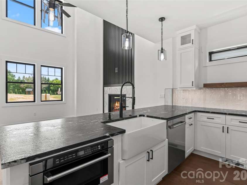 12 Martha Kate Drive, Hendersonville, NC 28792.  MLS# CAR4405787, YatesRealty ID 39519. 