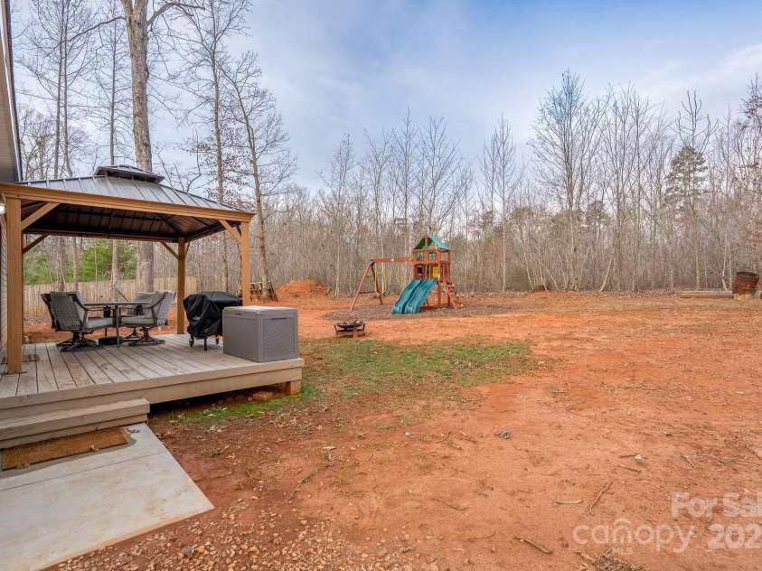 1795 Kestrel Valley Lane, Catawba, NC 28609.  MLS# CAR4234303, YatesRealty ID 3952. 